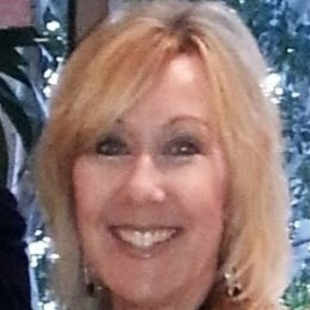 Meet your Posher, Lorinda